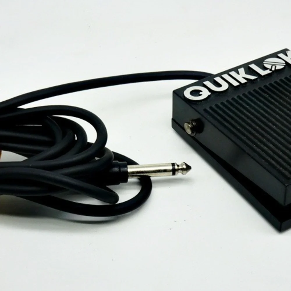 Universal Pedal QUIK LOK PS-15 Sustain Pedal 2 Channel Portable Keyboard 7' Cord